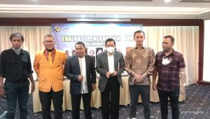 Dialog Akhir Tahun Komite Nasional Pemuda Indonesia ” Evaluasi Penegak Hukum di Indonesia “