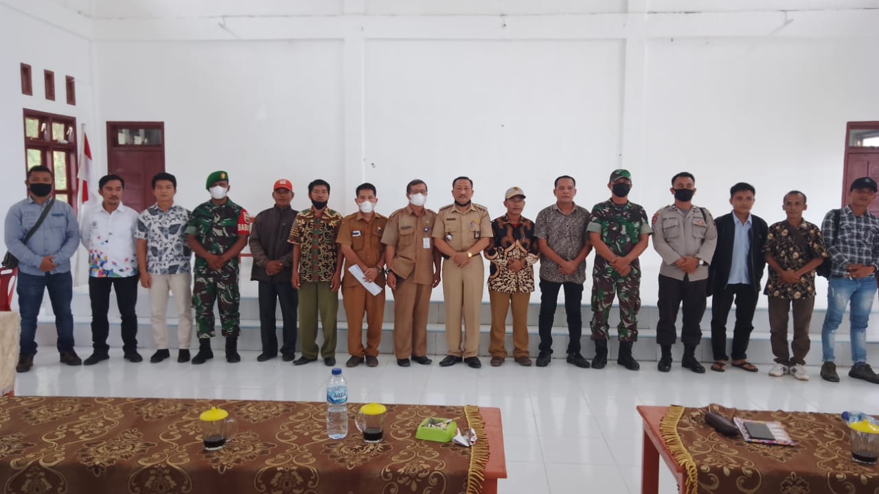 Camat Idanogawo Memfasilitasi Rapat Pembahasan Penanganan Bencana Banjir Dan Longsor Di Desa Laowo Hilimbaruzo Membuahkan Hasil.