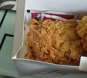Main Curang, KFC Box Tj Mart Bangka berikan Paket yang tidak sesuai orderan, setelah dibuka