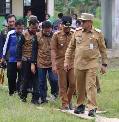 Pelayanan Harus Maksimal, Tujuan Pj. Bupati Bartim Meninjau Fasilitas Publik di Empat Kecamatan