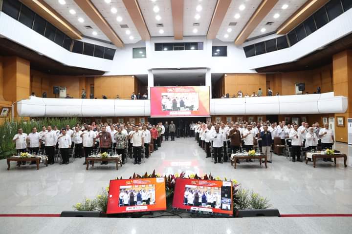 DALAM RAKOR PENGUATAN APIP DAERAH SECARA NASIONAL DI JAKARTA DIHADIRI OLEH BUPATI HUMBAHAS