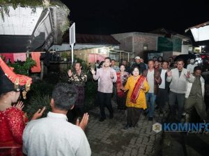 Masyarakat Sambut Hangat Bupati Karo Saat Hadiri Kerja Tahun “ Mahpah” Desa Dokan Tahun 2024. 