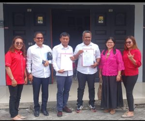 Duet Tonny M Simajuntak dan Leonardo A.B Sitorus Resmi Mendaftar ke Kantor DPC PDIP Kab Toba.