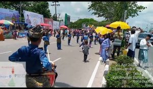 Marching Band Gita Abdi Praja IPDN Sumatra Barat Ramaikan Pawai Sambut MTQ Provinsi Riau