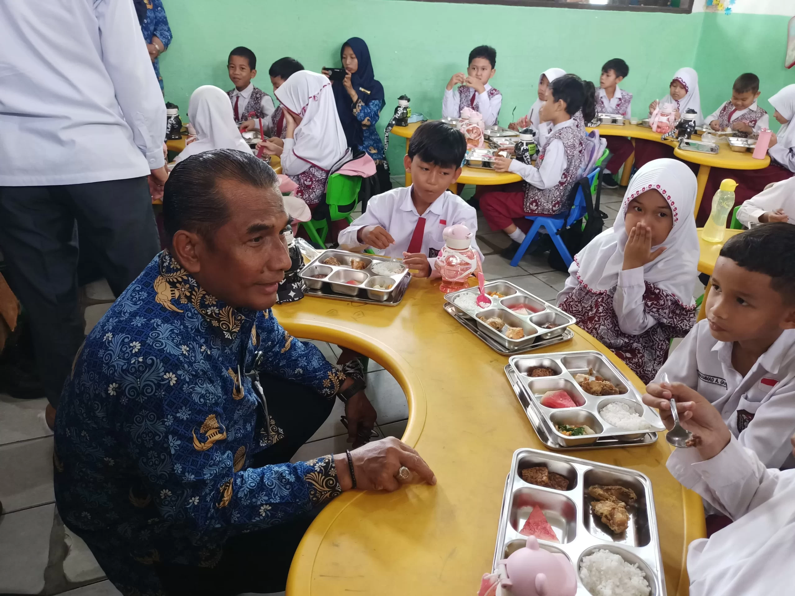 Cerita Para Murid “Sekolah Kota Balikpapan Dalam Program Makan Bergizi GRATIS” Sebut Merupakan Program Sehat dan Kebersamaan.