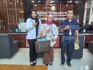 Ketua Umum Sebut Ada Kejanggalan Didalam Tubuh Kesbangpol Banggai “Minta Inspektorat atau Ir H Amiruddin Tamoreka MM AIFO Periksa”