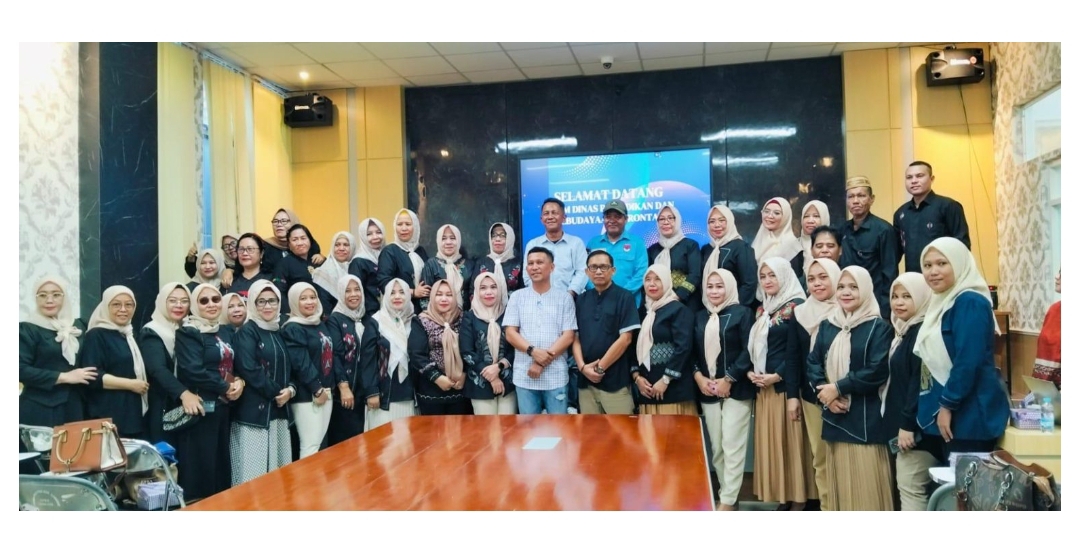 Guna Tata Kelola dan Mutu Pendidikan Disdik Gorontalo Study Komparatif Ke Disdik Banggai.