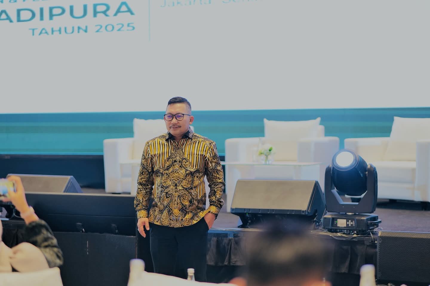Bupati Banggai Amiruddin Tamoreka MM AIFO Hadiri Kegiatan Kebijakan Pelaksanaan Adipura 2025